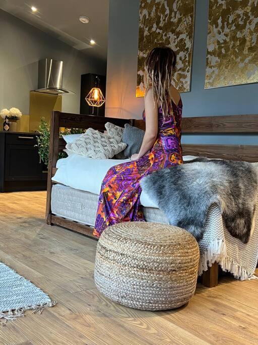Luxury Lodge In The Treetops Llanbrynmair Ngoại thất bức ảnh