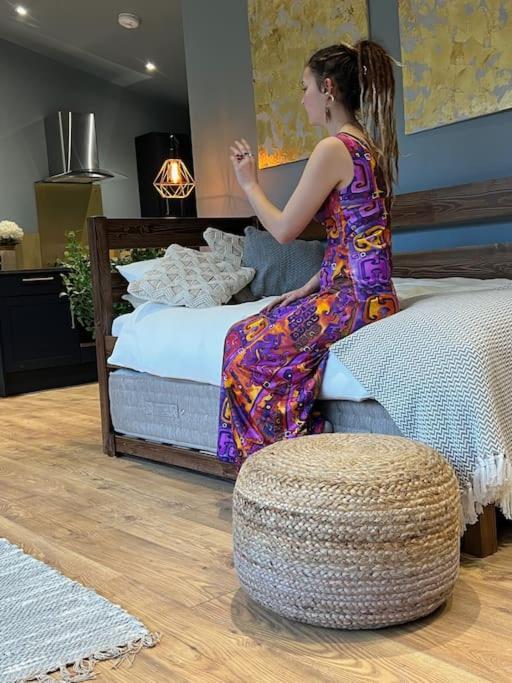 Luxury Lodge In The Treetops Llanbrynmair Ngoại thất bức ảnh